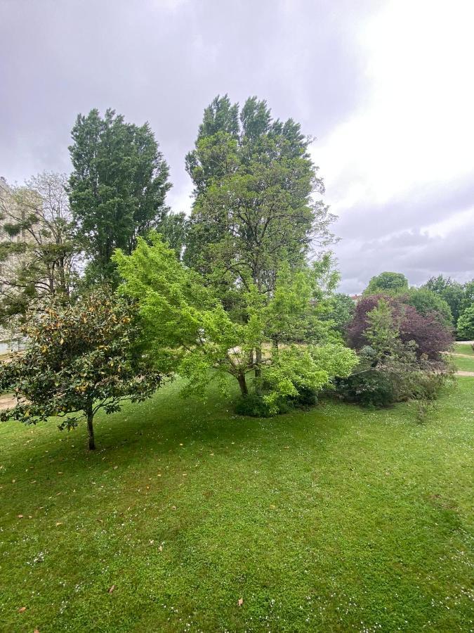 Superbe Au Calme Avec Parking Gratuit. * Mérignac